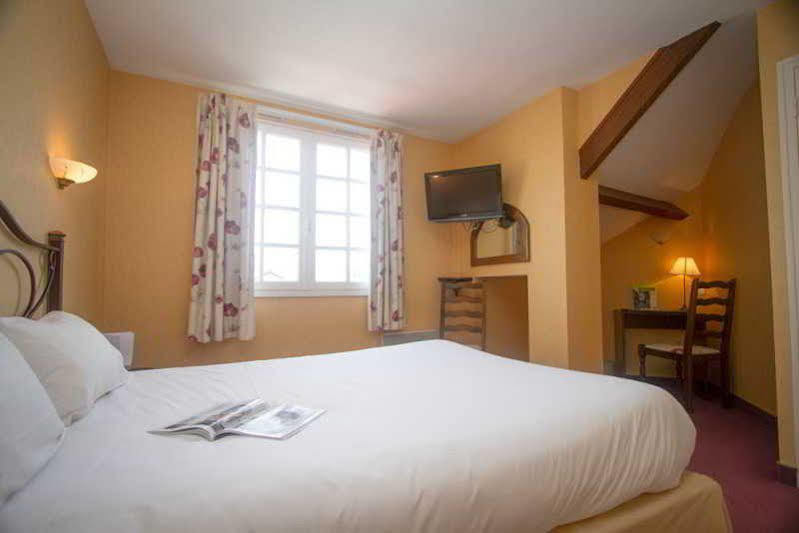 Logis L'Ermitage Hotel & Restaurant Saulges Luaran gambar