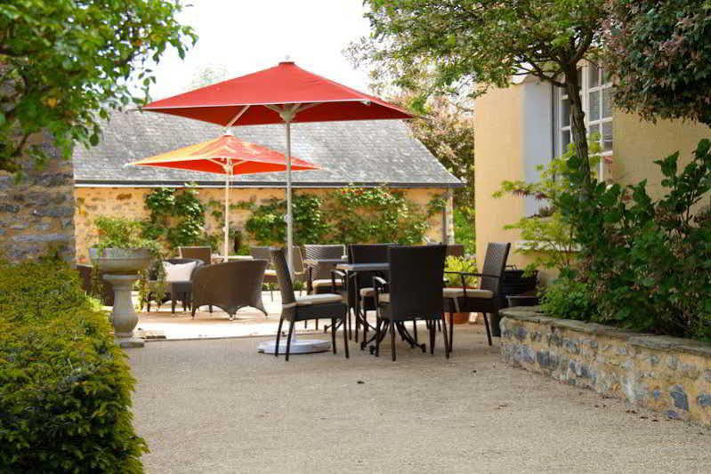 Logis L'Ermitage Hotel & Restaurant Saulges Luaran gambar