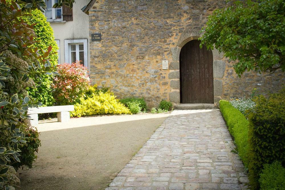 Logis L'Ermitage Hotel & Restaurant Saulges Luaran gambar