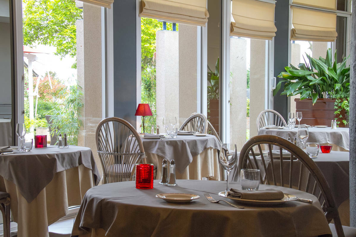 Logis L'Ermitage Hotel & Restaurant Saulges Luaran gambar